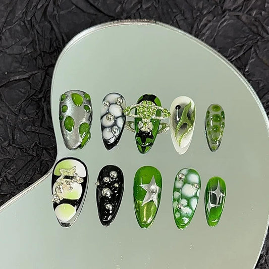 Lizards Custom-made Press On Nails